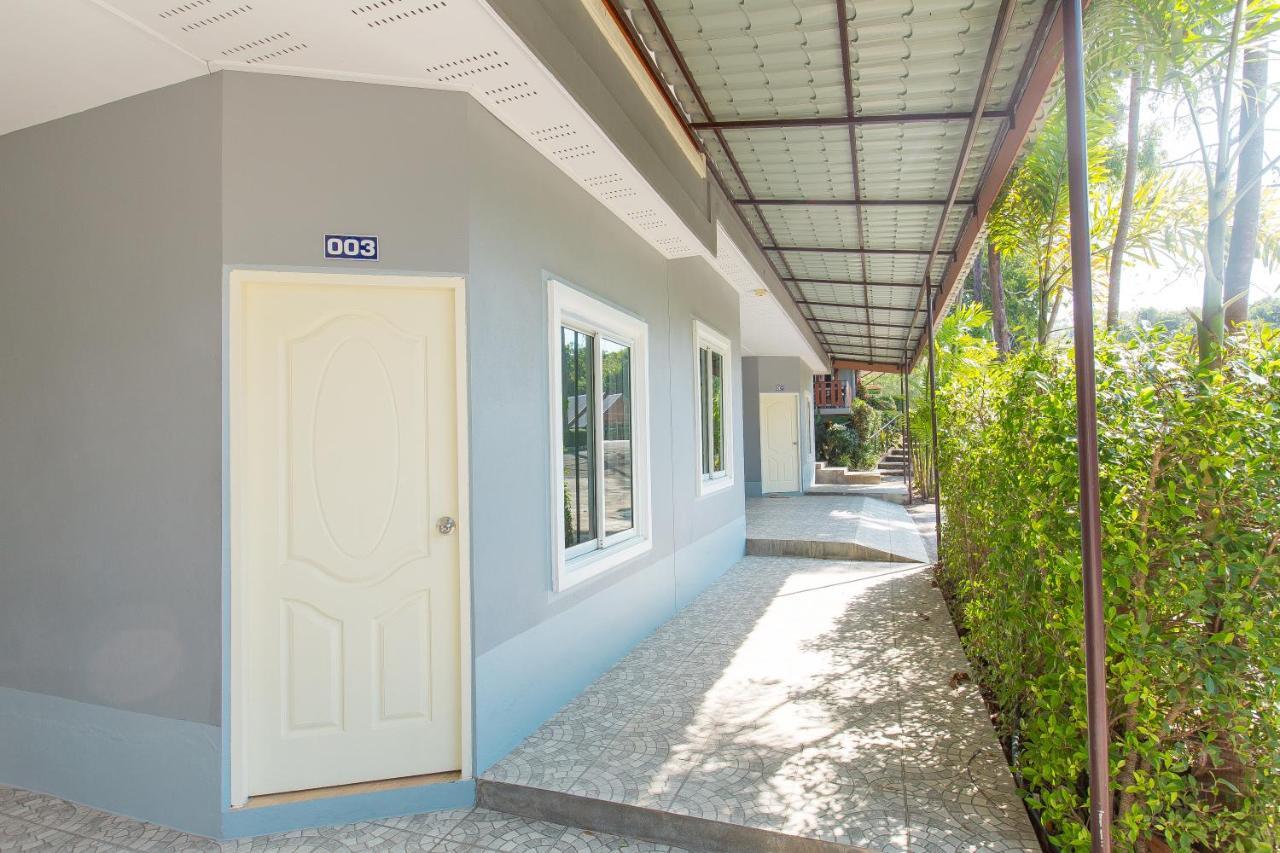 Krabi Ava Hill Hotel Exterior photo